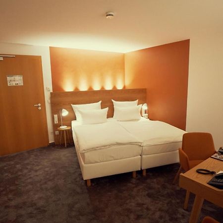 Hotel Adler Asperg Kültér fotó