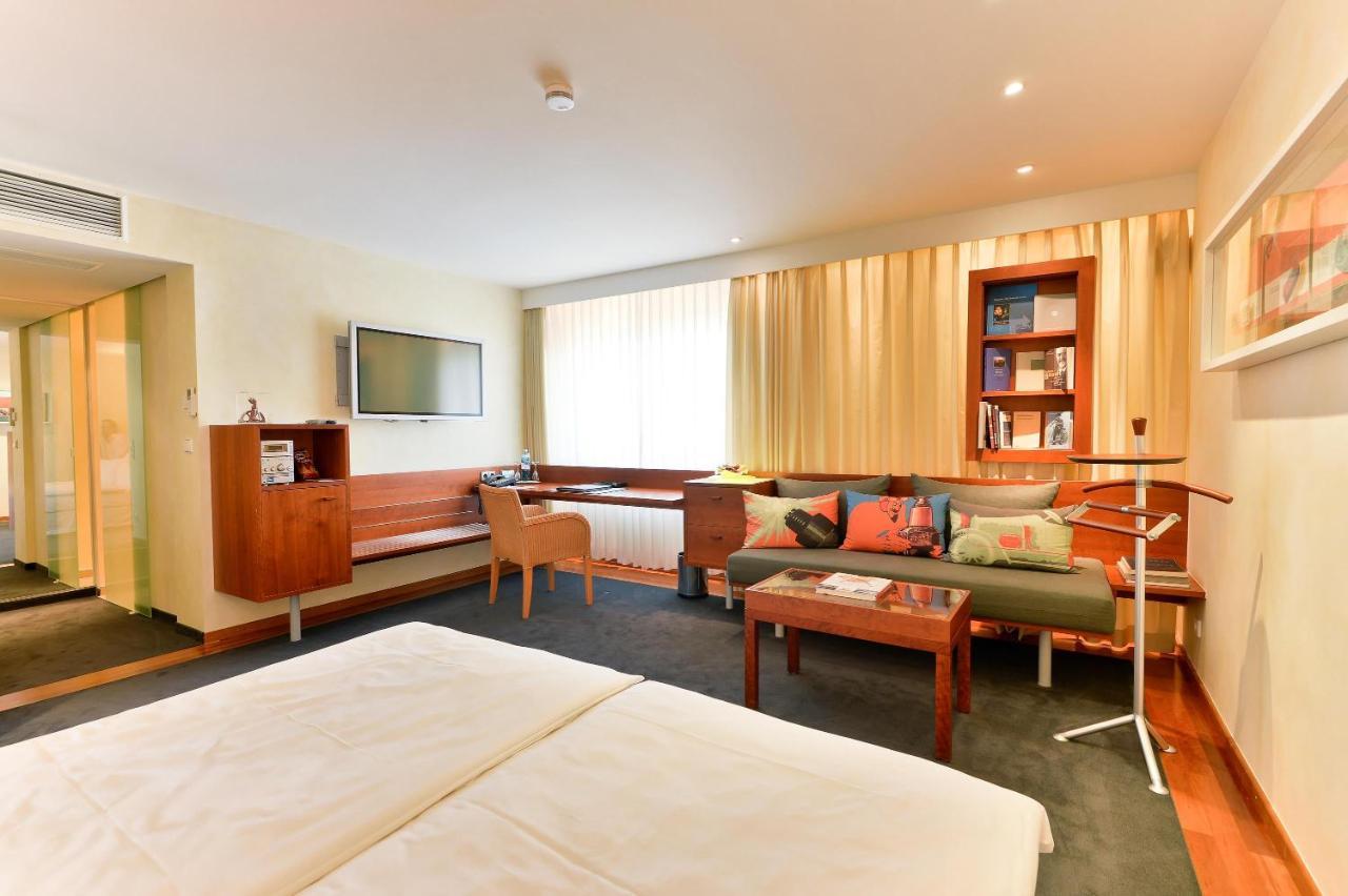 Hotel Adler Asperg Kültér fotó