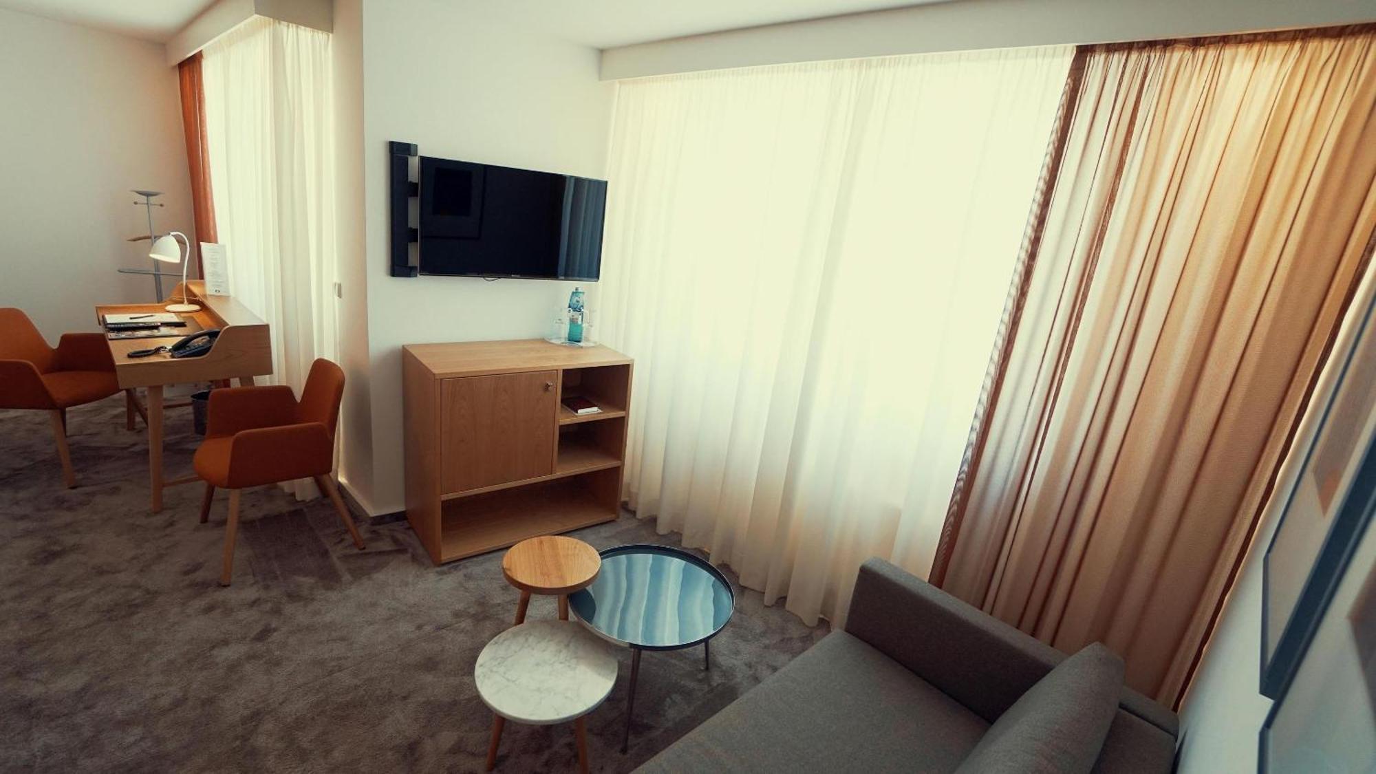 Hotel Adler Asperg Kültér fotó